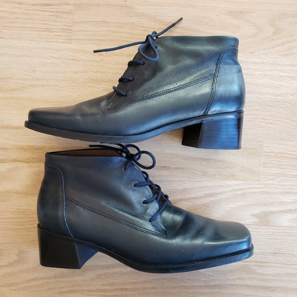 Easy Spirit Genuine Leather Navy Blue Boots Shoes,  Size 8   2A/4A, Laces - Picture 3 of 7